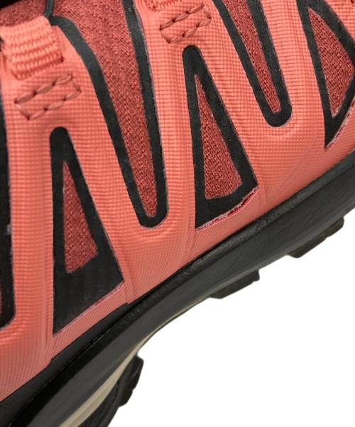SALOMON（サロモン）SALOMON (サロモン) XA PRO 3D V9 GORE-TEX ピンク×ブラック サイズ:USA6.5の古着・服飾アイテム