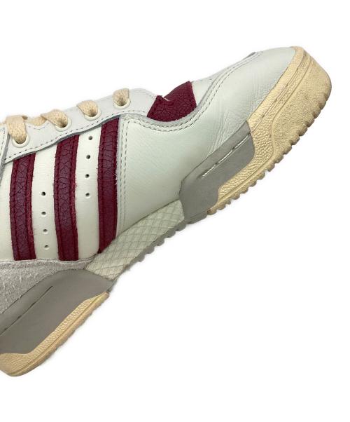 adidas（アディダス）adidas (アディダス) ATTITUDE アイボリー×ボルドー サイズ:US6の古着・服飾アイテム