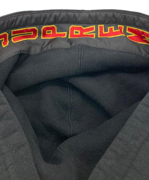 SUPREME（シュプリーム）SUPREME (シュプリーム) Woven Patches Hooded Sweatshirt ブラック×レッド サイズ:XLの古着・服飾アイテム