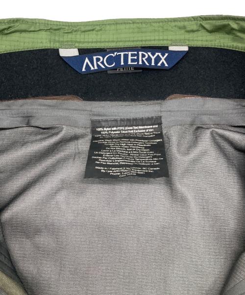 ARC'TERYX（アークテリクス）ARC'TERYX (アークテリクス) BETA AR JACKET グリーン サイズ:Sの古着・服飾アイテム