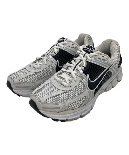 NIKE（ナイキ）NIKE (ナイキ) ZOOM VOMERO ホワイト×ブラック サイズ:US6.5の古着・服飾アイテム