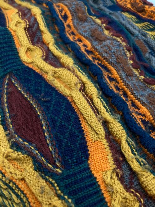 Coogi（クージー）Coogi (クージー) ［古着］3Dニット セーター イエロー×グリーン サイズ:Sの古着・服飾アイテム