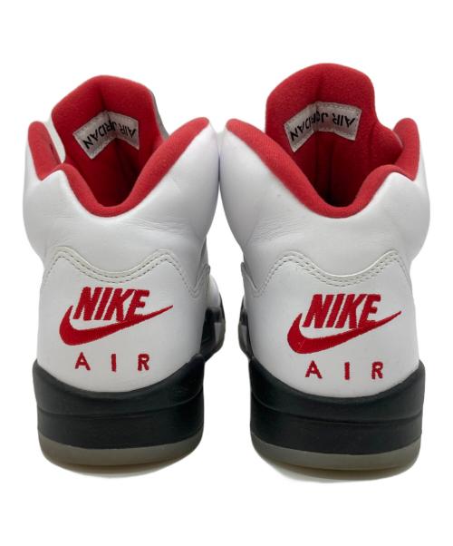 NIKE（ナイキ）NIKE (ナイキ) AIR JORDAN 5 RETRO ホワイト サイズ:US9.5の古着・服飾アイテム