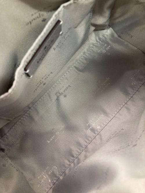 Kate Spade（ケイトスペード）Kate Spade (ケイトスペード) スペードフラワー スター トス ドリー ダッフル クロスボディ シルバー×ホワイトの古着・服飾アイテム