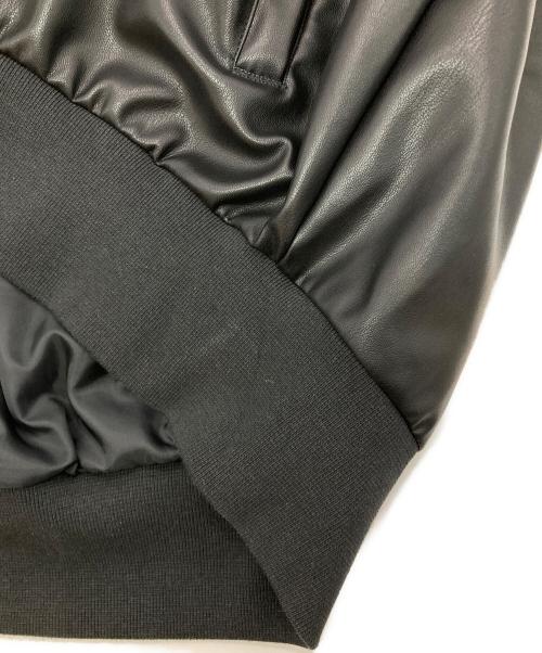 adidas（アディダス）adidas (アディダス) PLEATHER 3STRIPES TRACK TOP ブラック サイズ:Mの古着・服飾アイテム