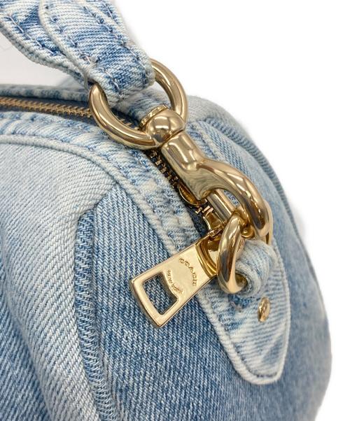 COACH（コーチ）COACH (コーチ) ミニ ローアン クロスボディ バッグ・ラブド デニム・チャーム インディゴの古着・服飾アイテム