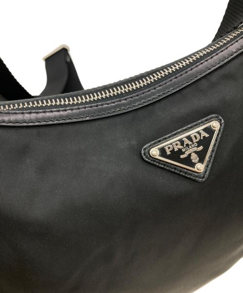 PRADA（プラダ）PRADA (プラダ) ナイロンショルダーバッグ ブラックの古着・服飾アイテム