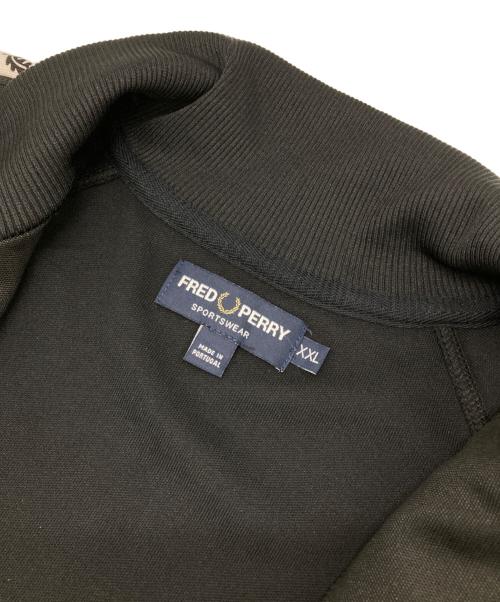 FRED PERRY（フレッドペリー）FRED PERRY (フレッドペリー) TAPED TRACK JACKET ブラック サイズ:XXLの古着・服飾アイテム