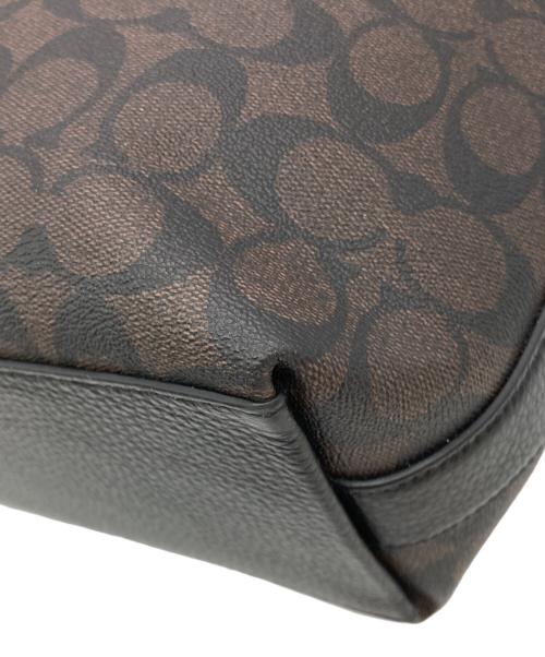 COACH（コーチ）COACH (コーチ) シグネチャーショルダーバッグ ブラウンの古着・服飾アイテム