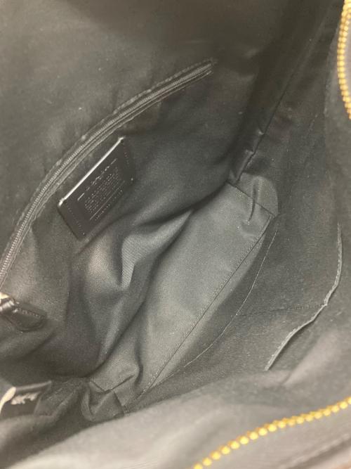 COACH（コーチ）COACH (コーチ) シグネチャーショルダーバッグ ブラウンの古着・服飾アイテム
