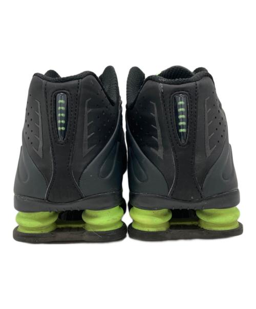 NIKE（ナイキ）NIKE (ナイキ) SHOX R4 ブラック×グリーン サイズ:US9.5の古着・服飾アイテム