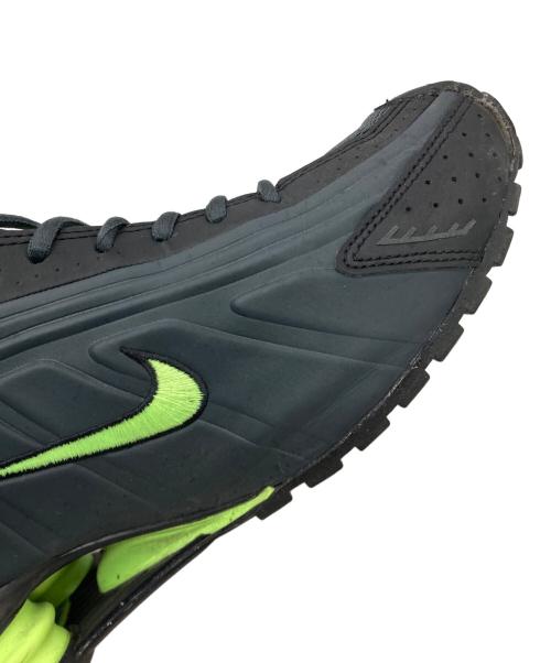 NIKE（ナイキ）NIKE (ナイキ) SHOX R4 ブラック×グリーン サイズ:US9.5の古着・服飾アイテム