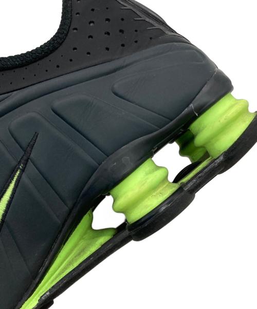 NIKE（ナイキ）NIKE (ナイキ) SHOX R4 ブラック×グリーン サイズ:US9.5の古着・服飾アイテム