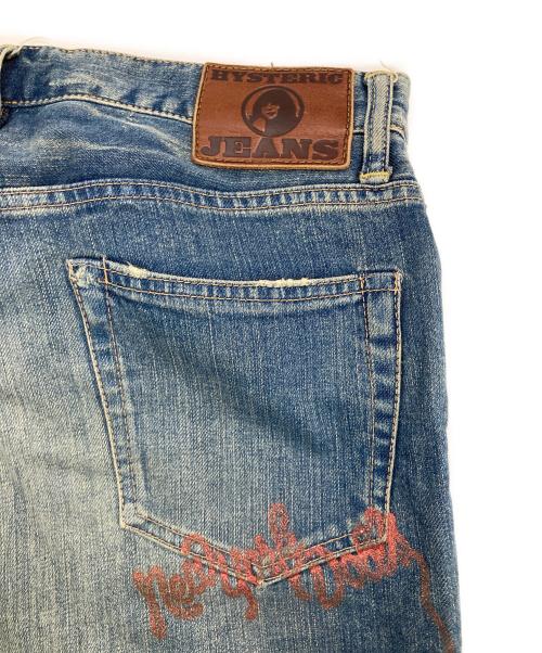 Hysteric Glamour（ヒステリックグラマー）Hysteric Glamour (ヒステリックグラマー) ニューヨークドールズプリントデニムパンツ インディゴ サイズ:Mの古着・服飾アイテム