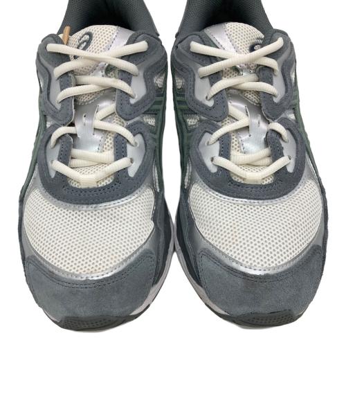 asics（アシックス）asics (アシックス) GEL-NYC グレー×ホワイト サイズ:US11の古着・服飾アイテム