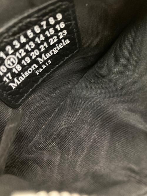 Maison Margiela（メゾンマルジェラ）Maison Margiela (メゾンマルジェラ) 4ステッチジップカードホルダーウォレット ブラックの古着・服飾アイテム