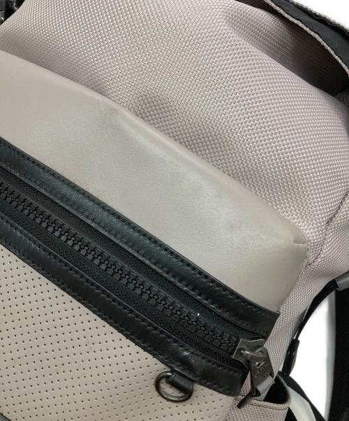 COACH（コーチ）COACH (コーチ) テレイン ロールトップ バックパック ベージュの古着・服飾アイテム