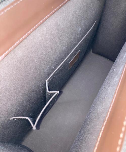 LOUIS VUITTON（ルイ ヴィトン）LOUIS VUITTON (ルイ ヴィトン) エピ クロワゼットPM ブラウンの古着・服飾アイテム