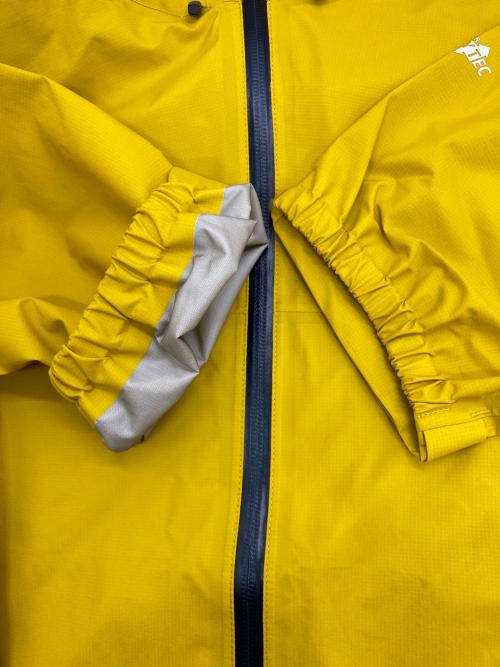 mont-bell（モンベル）mont-bell (モンベル) ストームクルーザー ジャケット イエロー サイズ:XL 未使用品の古着・服飾アイテム