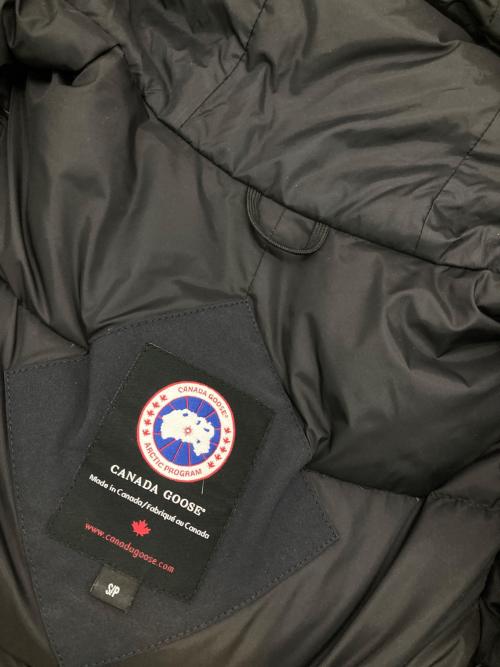 CANADA GOOSE（カナダグース）CANADA GOOSE (カナダグース) BRONTE PARKA ネイビー サイズ:Sの古着・服飾アイテム