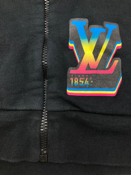 LOUIS VUITTON（ルイ ヴィトン）LOUIS VUITTON (ルイ ヴィトン) LVジャズ マルチロゴ ジップアップパーカー ブラック サイズ:Lの古着・服飾アイテム