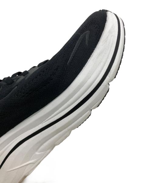 HOKAONEONE（ホカオネオネ）HOKAONEONE (ホカオネオネ) W CLIFTON 10 ホワイト×ブラック サイズ:US7.5Bの古着・服飾アイテム