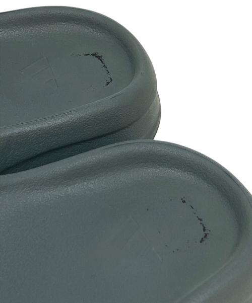 adidas（アディダス）adidas (アディダス) YZY SLIDE カーキ サイズ:SIZE 9の古着・服飾アイテム