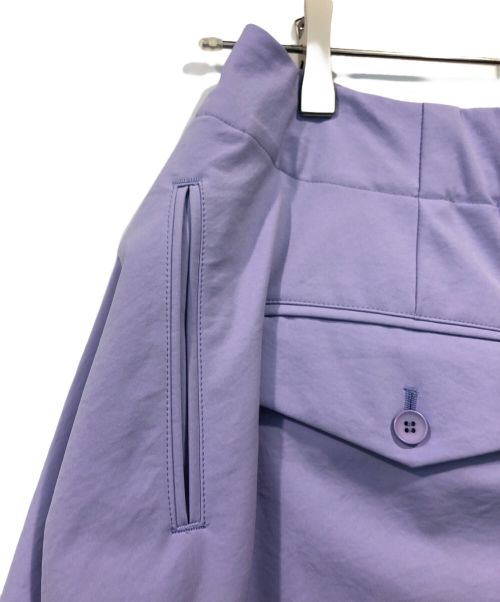 ISSEY MIYAKE（イッセイミヤケ）ISSEY MIYAKE (イッセイミヤケ) CANOPYクロップドパンツ ラベンダー サイズ:3の古着・服飾アイテム
