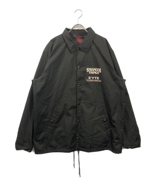 s'yte（サイト）s'yte (サイト) STRANGER THINGS (ストレンジャーシングス) Withered Flower Crow Coach Jacket ブラック サイズ:Sの古着・服飾アイテム