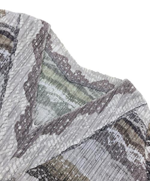 PLEATS PLEASE（プリーツプリーズ）PLEATS PLEASE (プリーツプリーズ) 転写プリントプリーツカットソー グレー サイズ:4の古着・服飾アイテム