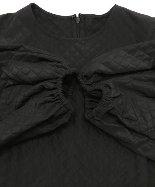 COEL（コエル）COEL (コエル) ジャガードオープンショルダーブラウス ブラック サイズ:FREEの古着・服飾アイテム