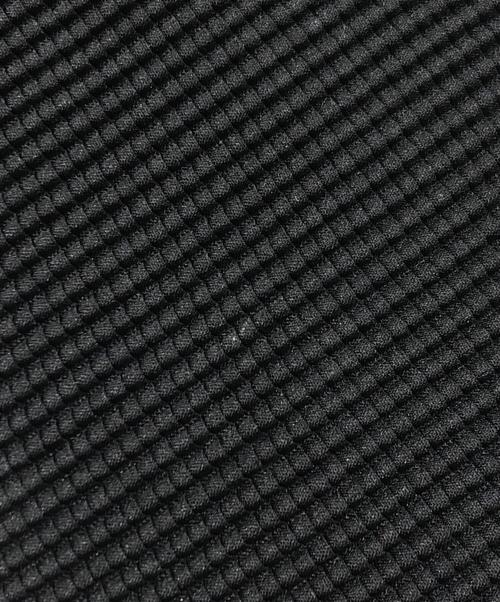 ISSEY MIYAKE me（イッセイ ミヤケ ミー）ISSEY MIYAKE me (イッセイ ミヤケ ミー) MIMI YOKOO POMEGRANATEブラウス(ミニ　ヨコオ　ポムグラネイト　ブラウス) ブラック サイズ:FREEの古着・服飾アイテム