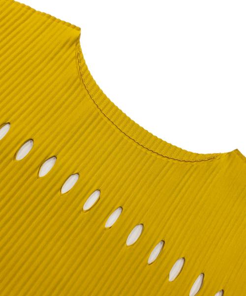 ISSEY MIYAKE me（イッセイ ミヤケ ミー）ISSEY MIYAKE me (イッセイ ミヤケ ミー) プリーツフリンジワンピース イエロー サイズ:FREEの古着・服飾アイテム