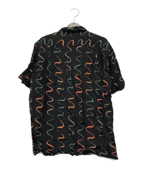 Star OF HOLLYWOOD（スターオブハリウッド）Star OF HOLLYWOOD (スターオブハリウッド) WAVY STRIPE レーヨンシャツ ブラック サイズ:Mの古着・服飾アイテム