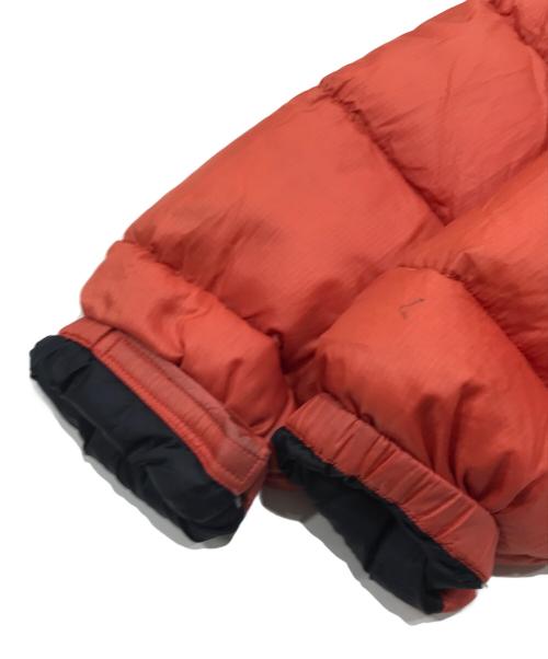 THE NORTH FACE（ザ ノース フェイス）THE NORTH FACE (ザ ノース フェイス) ダウンジャケット ブラック×オレンジ サイズ:印字薄れのため不明の古着・服飾アイテム
