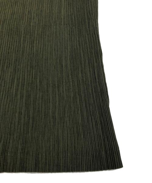 ISSEY MIYAKE WHITE LABEL（イッセイミヤケホワイトレーベル）ISSEY MIYAKE WHITE LABEL (イッセイミヤケホワイトレーベル) プリーツベスト グリーン サイズ:3の古着・服飾アイテム