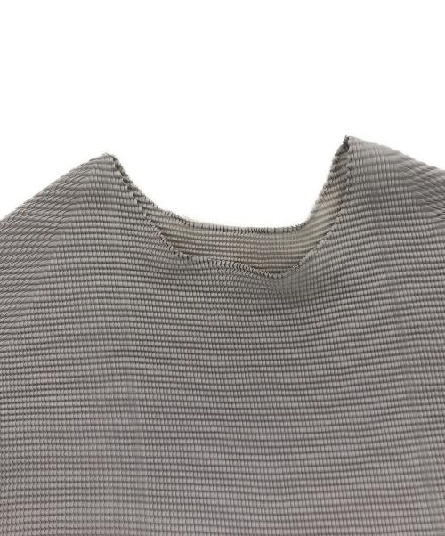 ISSEY MIYAKE（イッセイミヤケ）ISSEY MIYAKE (イッセイミヤケ) 半袖カットソー ベージュ サイズ:Mの古着・服飾アイテム