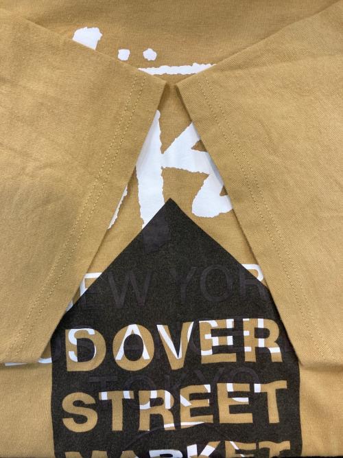 stussy（ステューシー）stussy (ステューシー) DOVER STREET MARKET (ドーバー ストリート マーケット) コラボプリントカットソー イエロー サイズ:XLの古着・服飾アイテム