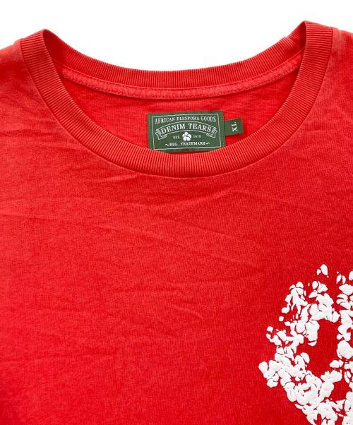 Denim Tears（デニムティアーズ）Denim Tears (デニムティアーズ) プリントTシャツ レッド サイズ:XLの古着・服飾アイテム