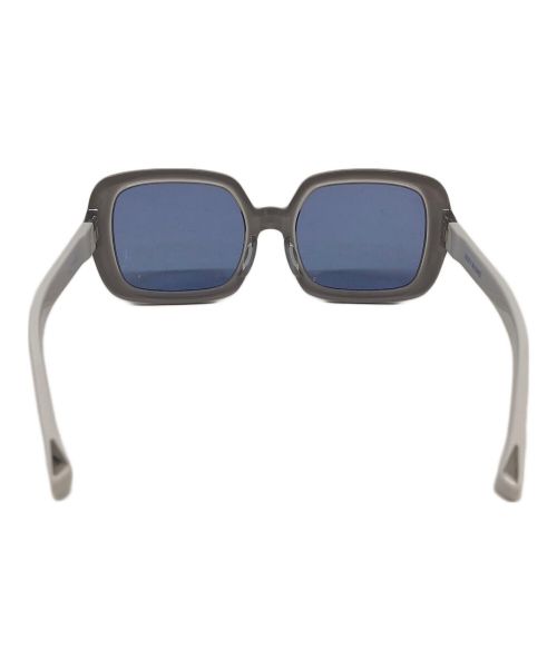 ISSEY MIYAKE（イッセイミヤケ）ISSEY MIYAKE (イッセイミヤケ) 金子眼鏡 (カネコガンキョウ) ELEMENT SERIES Ⅲ グレーの古着・服飾アイテム