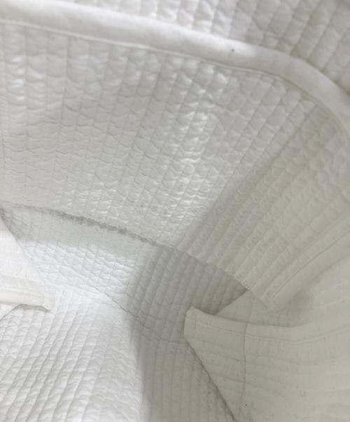 pionunnal（ピオヌンナル）pionunnal (ピオヌンナル) ハンドバッグ ホワイトの古着・服飾アイテム