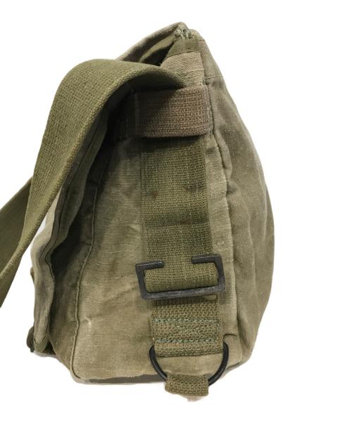 MILITARY（ミリタリー）MILITARY (ミリタリー) フラップショルダーバッグ カーキの古着・服飾アイテム