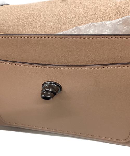 COACH（コーチ）COACH (コーチ) チェーンショルダーバッグ ベージュの古着・服飾アイテム