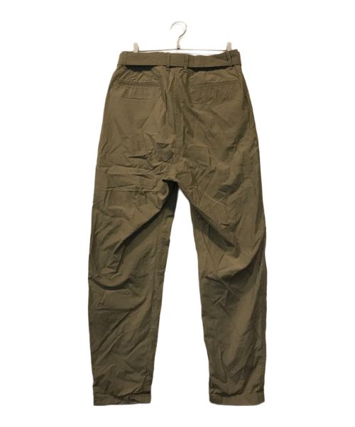 RAINMAKER（レインメーカー）RAINMAKER (レインメーカー) ベルテッドナイロンパンツ カーキ サイズ:SIZE 46の古着・服飾アイテム