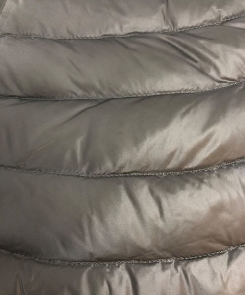 MONCLER（モンクレール）MONCLER (モンクレール) ダウンケープマフラー グレー サイズ:12Yの古着・服飾アイテム