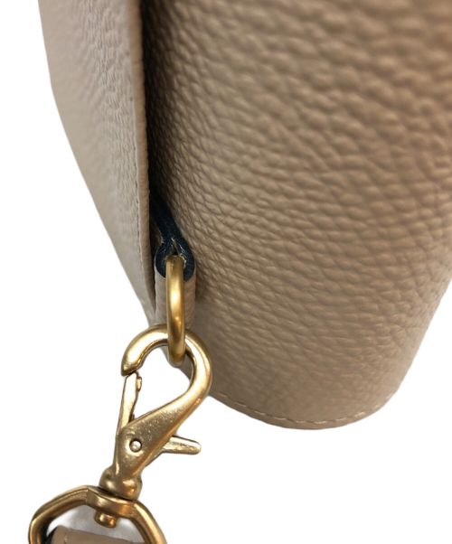 epoi（エポイ）epoi (エポイ) ショルダー付マルチウォレット ベージュの古着・服飾アイテム