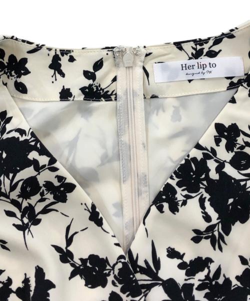 HER LIP TO（ハーリップトゥ）Her lip to (ハーリップトゥ) Monotone Floral Slit Sleeve Dress ブラック サイズ:Sの古着・服飾アイテム