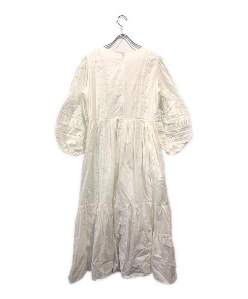Estella.K（エステラケー）Estella.K (エステラケー) Maisie Belted Lace Dress ホワイト サイズ:FREEの古着・服飾アイテム