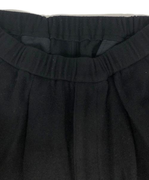 is-ness（イズネス）is-ness (イズネス) WOOL 6PK EZ PANTS ブラック サイズ:Mの古着・服飾アイテム