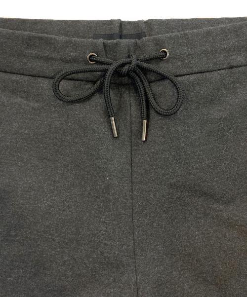 Junhashimoto（ジュンハシモト）junhashimoto (ジュンハシモト) SIDE STRIPE PANTS グレー サイズ:SIZE3の古着・服飾アイテム